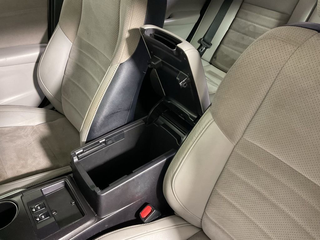 Used 2016 Toyota Camry XSE image 24