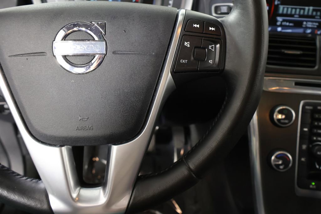 Used 2014 Volvo XC60 3.2 image 21