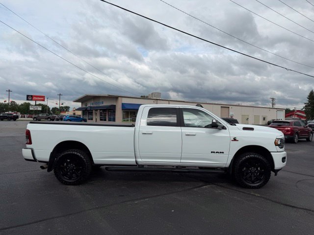 Used 2022 RAM 3500 Big Horn w/ Night Edition AWD/4WD image 5