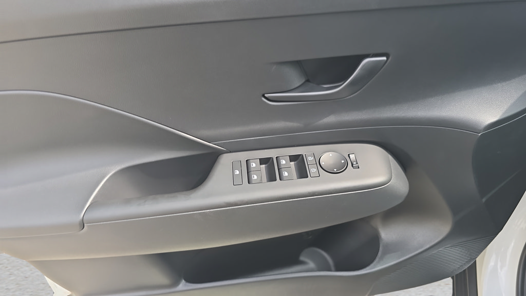 New 2027 Hyundai Kona SEL Sport AWD/4WD image 7