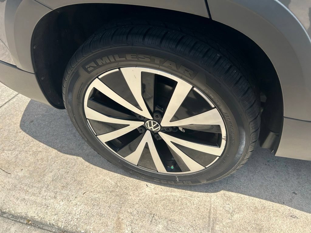 Certified 2022 Volkswagen Taos SE AWD/4WD image 26