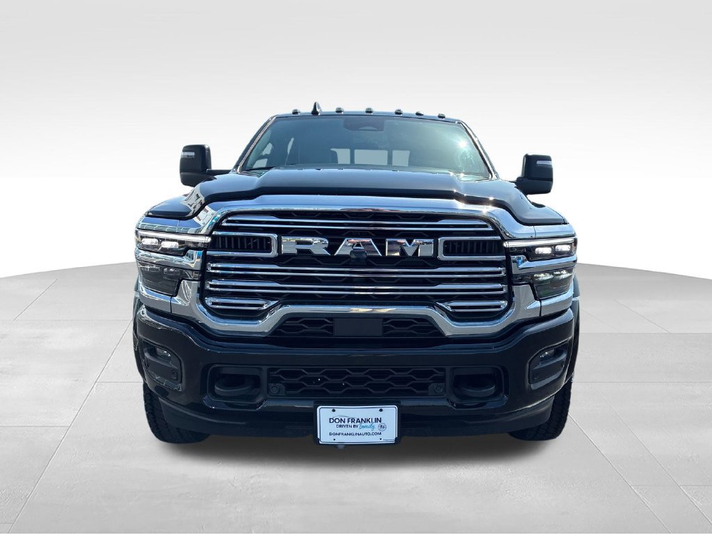 New 2026 RAM 4500 4x4 Crew Cab DRW w/ Laramie Trim Package image 5