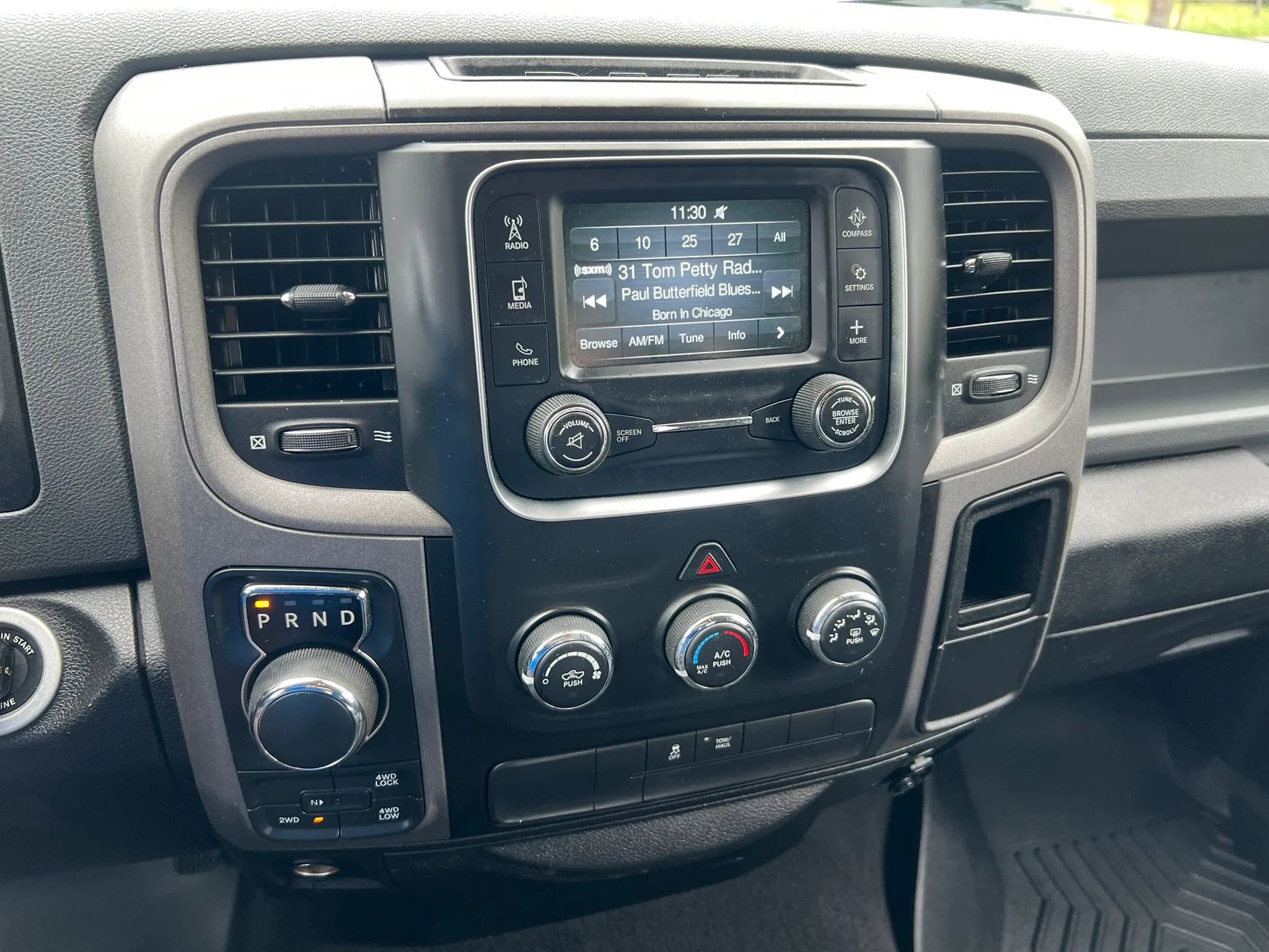 Used 2019 RAM 1500 Express w/ Express Value Package AWD/4WD image 19