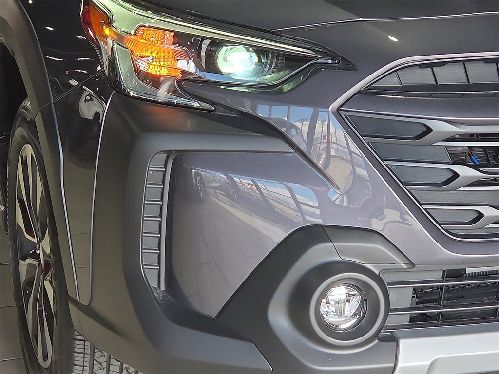 Used 2025 Subaru Outback Limited image 23