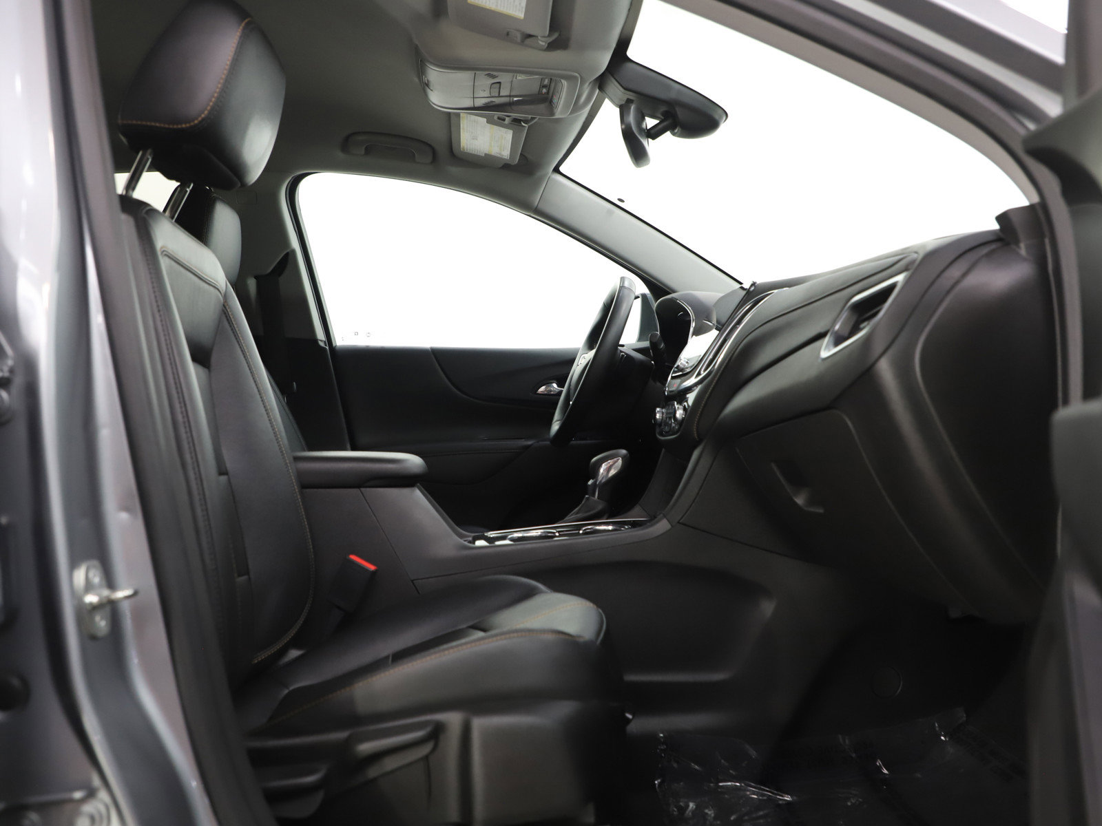 Used 2023 Chevrolet Equinox Premier AWD/4WD image 11
