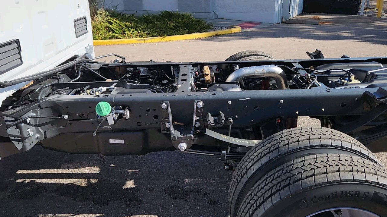 New 2024 Ford F550 4x4 Regular Cab Super Duty image 28