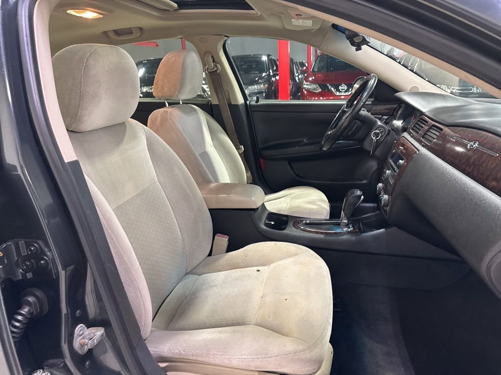 Used 2014 Chevrolet Impala LT w/ LT Sunroof Package image 38