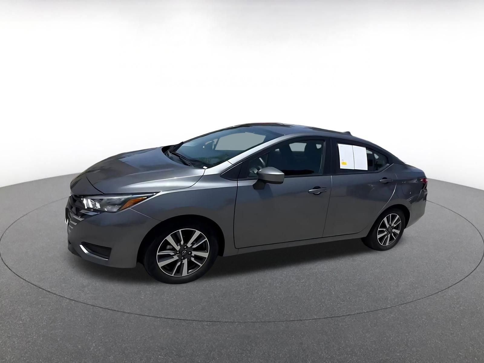 Used 2025 Nissan Versa SV FWD image 8