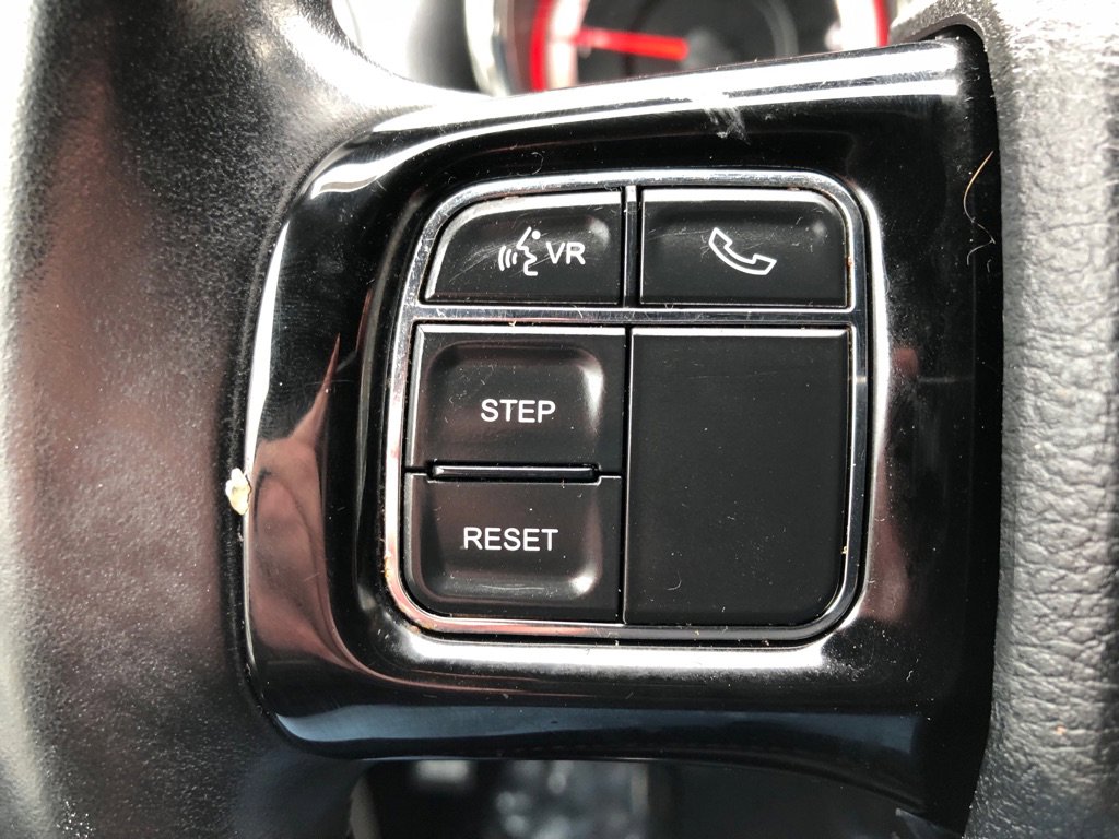 Used 2017 Dodge Grand Caravan SXT image 35