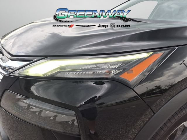 Used 2024 Nissan Rogue SV AWD/4WD image 29