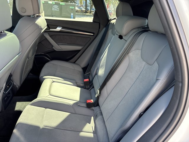 Used 2025 Audi SQ5 Premium Plus AWD/4WD image 16