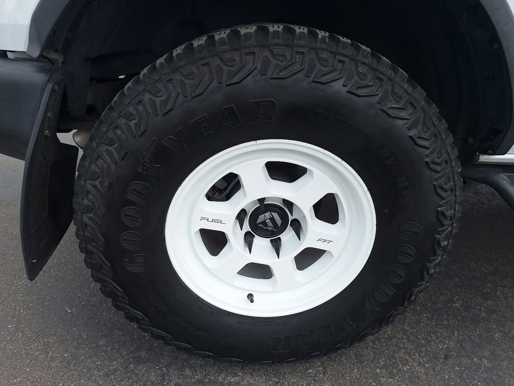 Used 2023 Ford Bronco Wildtrak AWD/4WD image 28