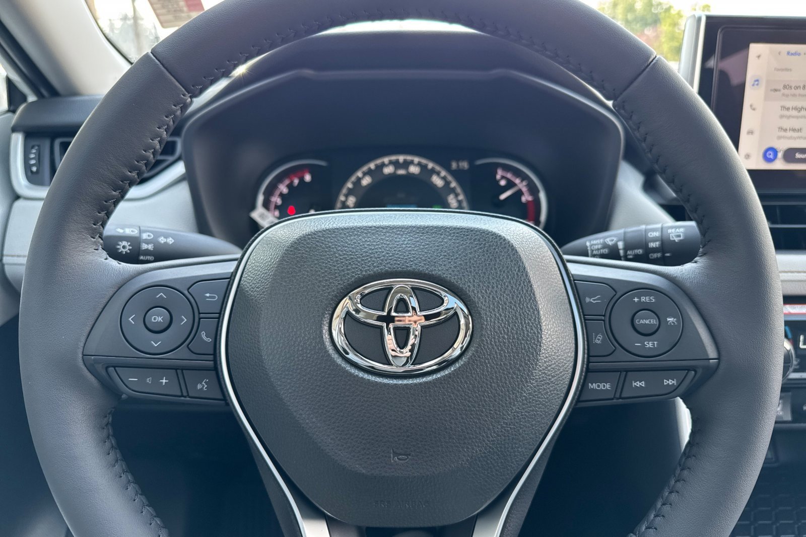 New 2025 Toyota RAV4 XLE image 23