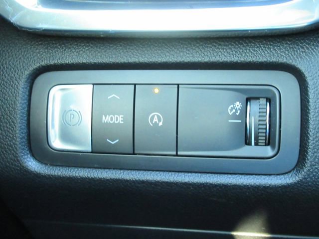 Used 2025 GMC Acadia Denali FWD image 21