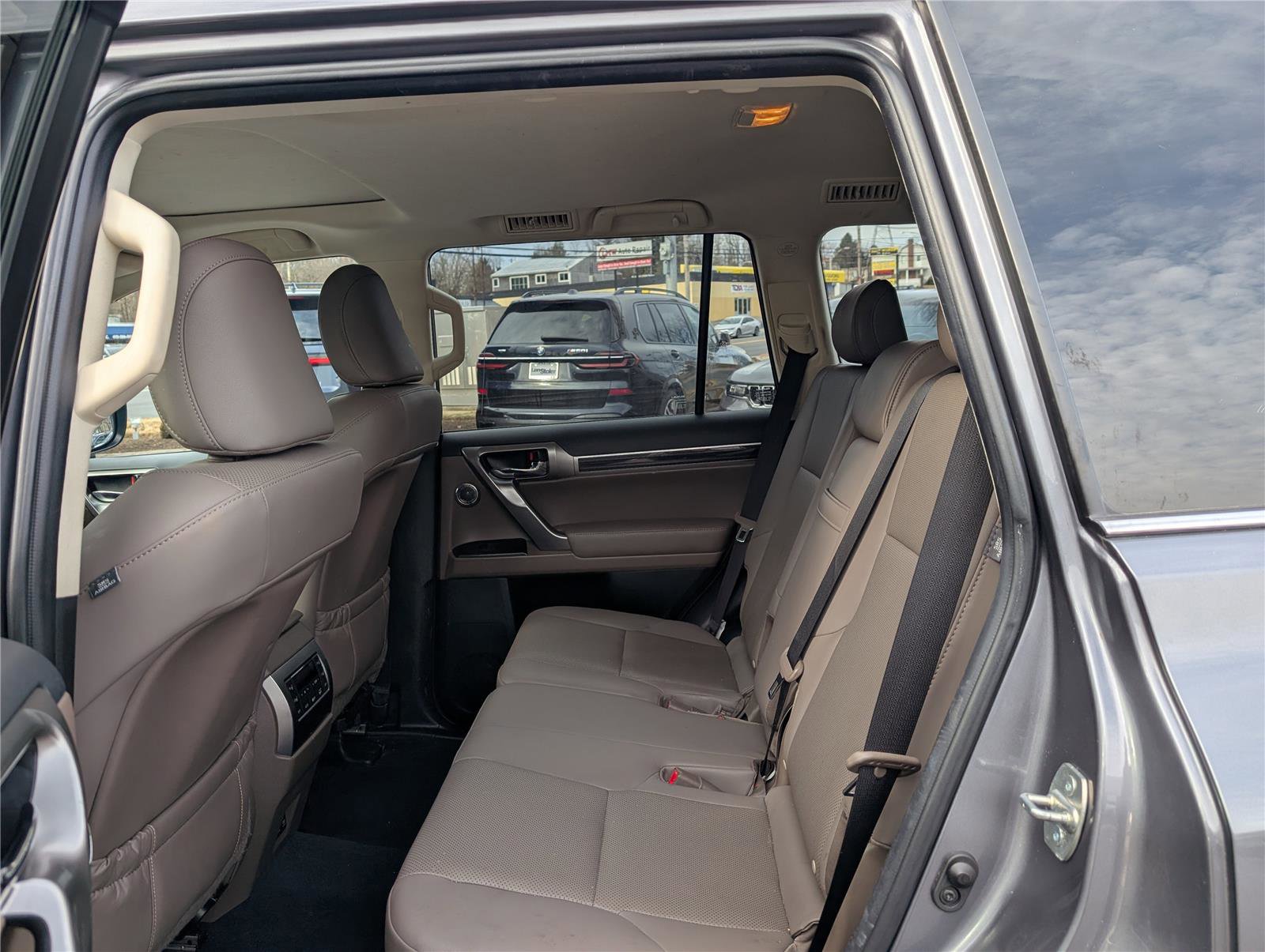 Used 2022 Lexus GX 460 Premium image 14