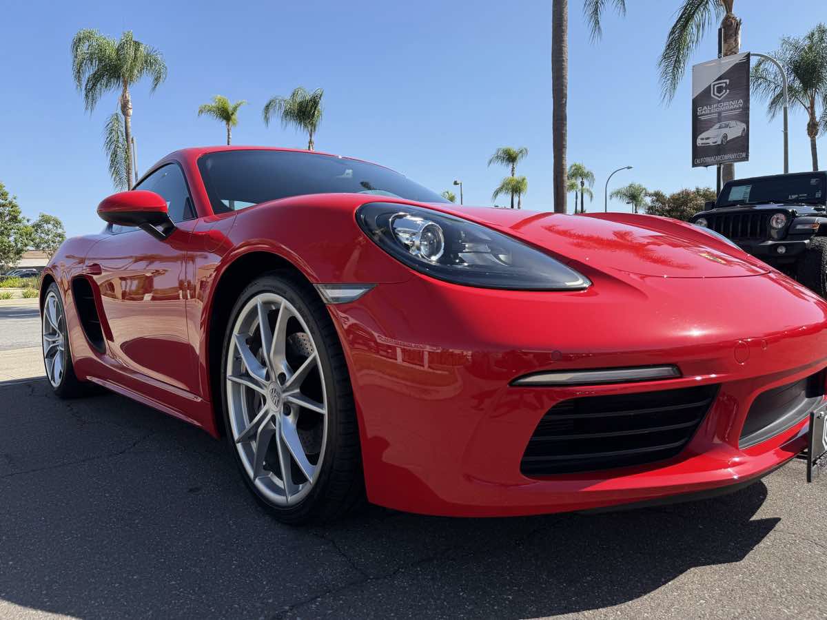 Used 2019 Porsche 718 Cayman RWD image 10