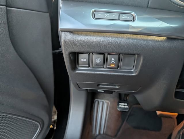 Used 2023 Nissan Maxima SR w/ Sport Mat Group image 12