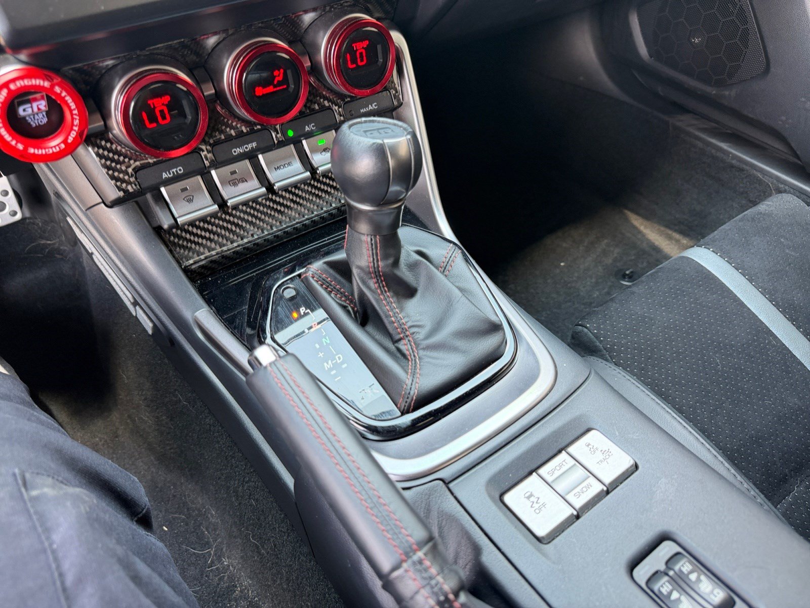 Used 2024 Toyota GR86 Premium RWD image 12