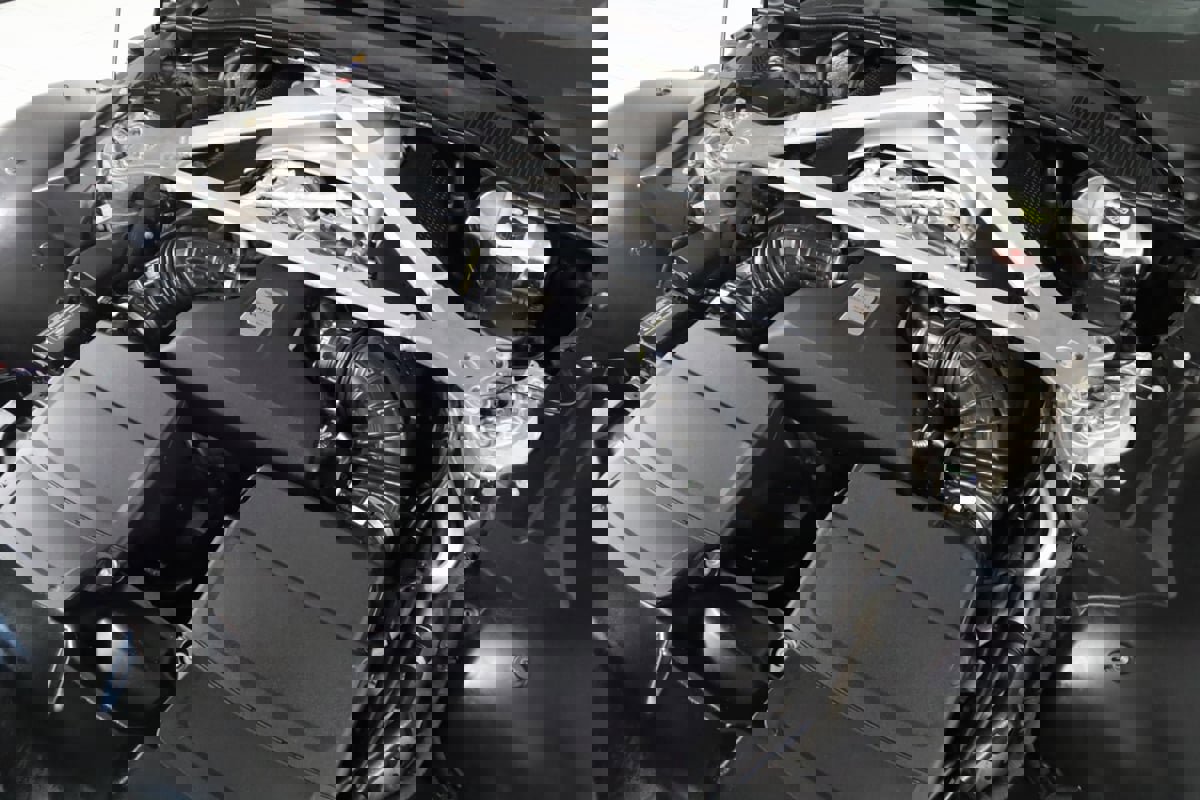 Used 2019 Aston Martin V8 Vantage Coupe image 15