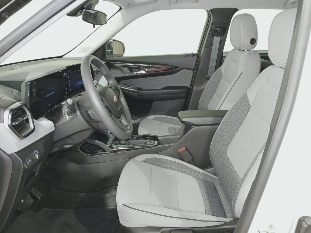 Used 2024 Chevrolet TrailBlazer LS FWD image 10
