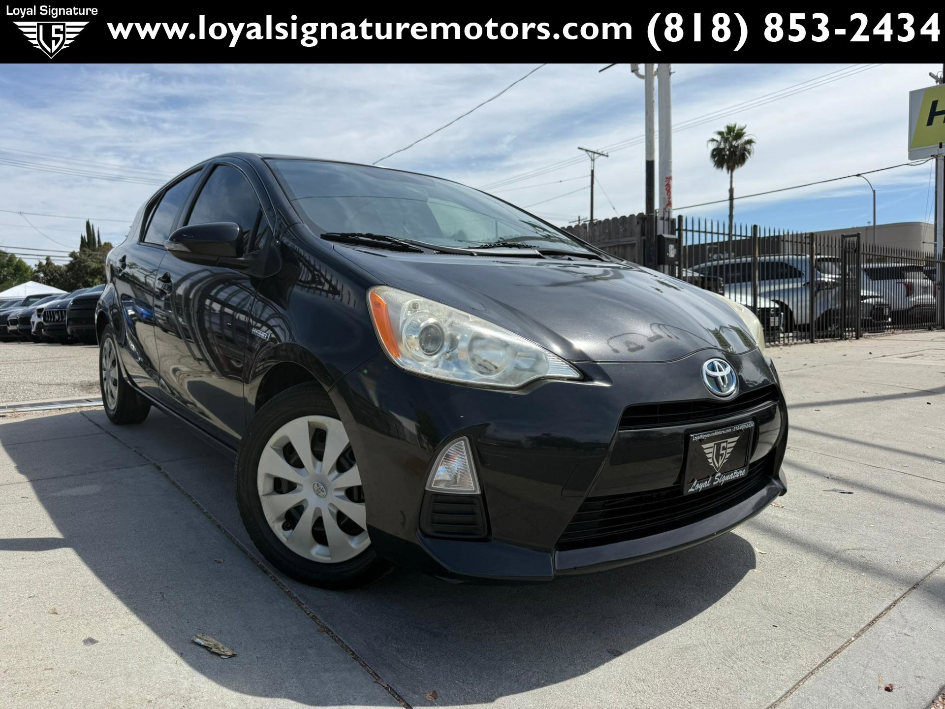 Used 2012 Toyota Prius C Two image 1