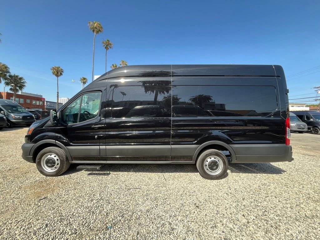 Used 2023 Ford Transit 250 148 High Roof Extended w/ Load Area Protection Package RWD image 11