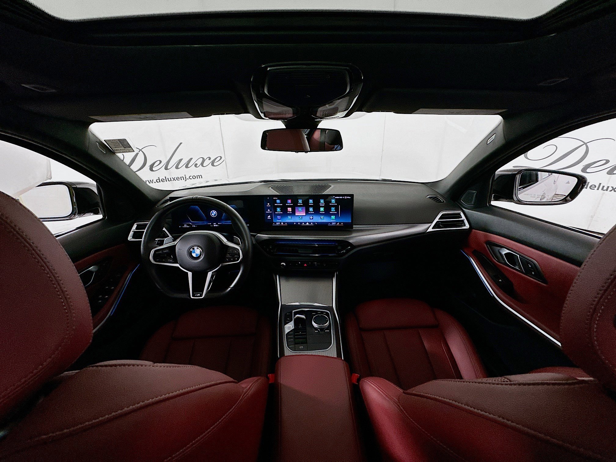 Used 2025 BMW 330i xDrive Sedan w/ M Sport Package image 19