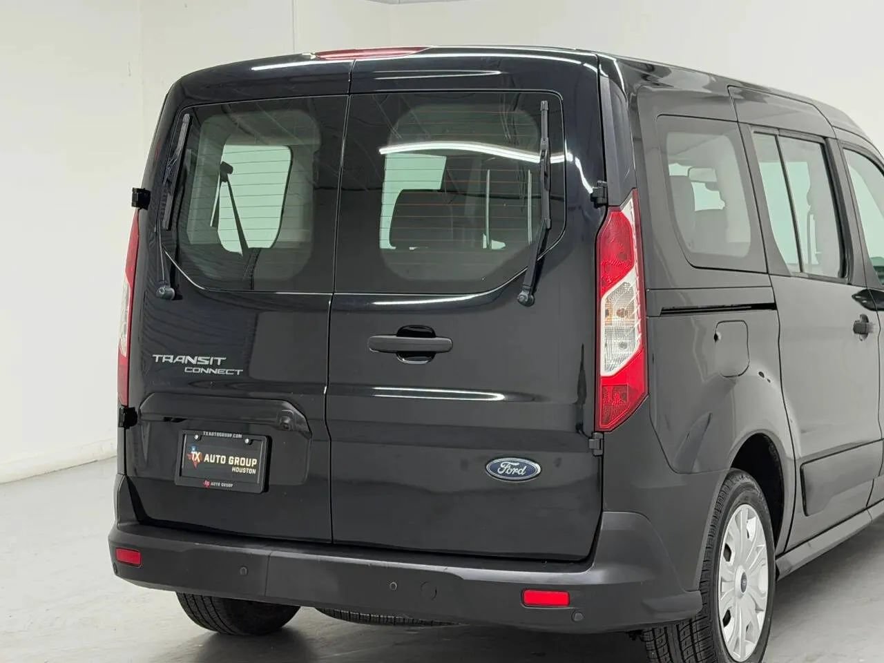 Used 2020 Ford Transit Connect XL FWD image 41