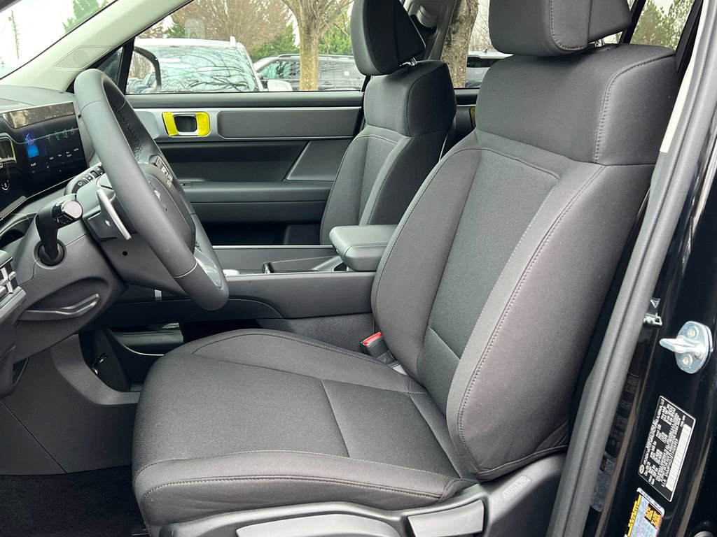 New 2026 Hyundai Santa Fe SE FWD image 6