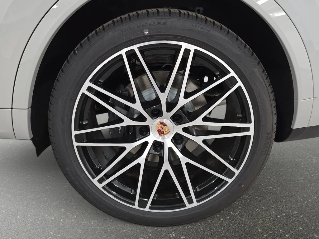 New 2026 Porsche Cayenne Coupe AWD/4WD image 29