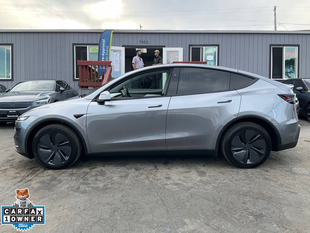 Used 2026 Tesla Model Y Long Range AWD/4WD image 5