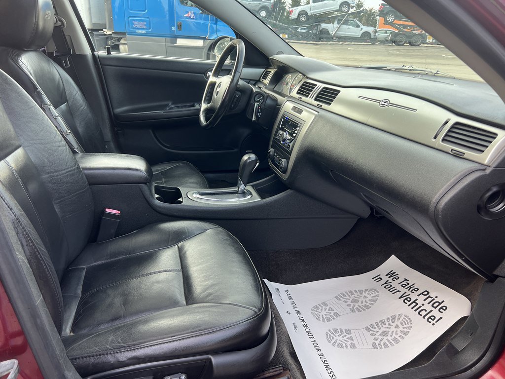 Used 2009 Chevrolet Impala SS w/ Convenience Package image 11