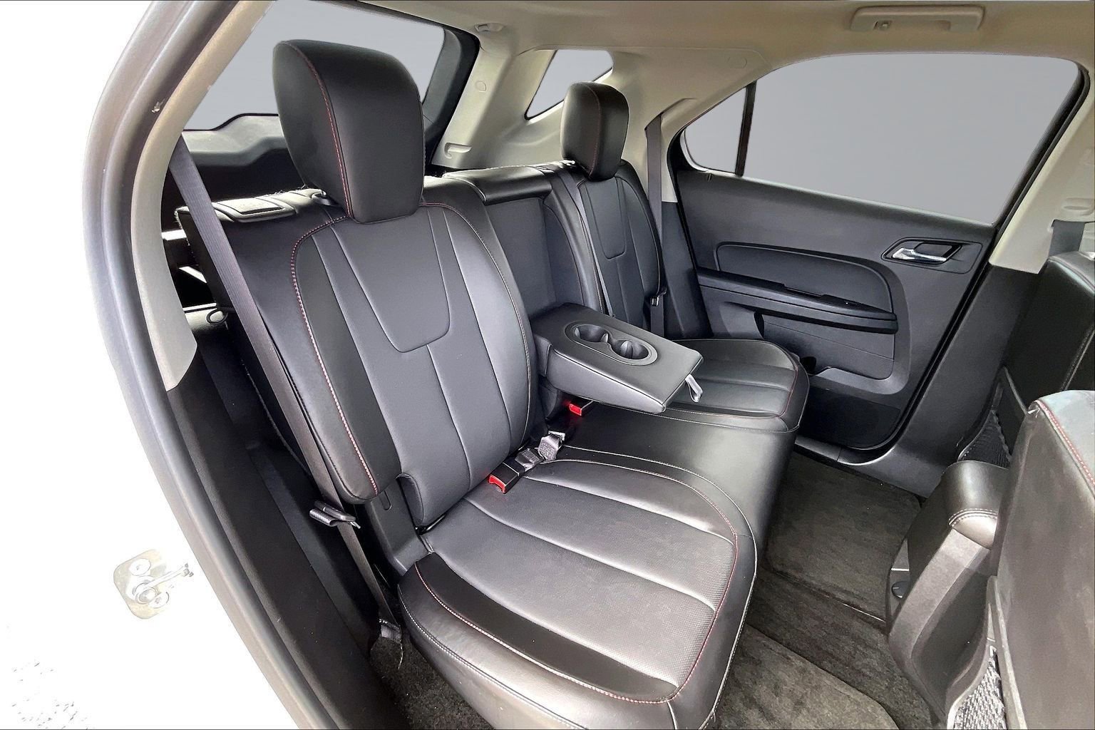 Used 2017 Chevrolet Equinox Premier w/ Enhanced Convenience Package image 28