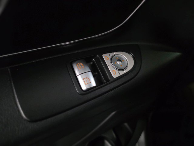 Used 2016 Mercedes-Benz Metris Passenger image 27