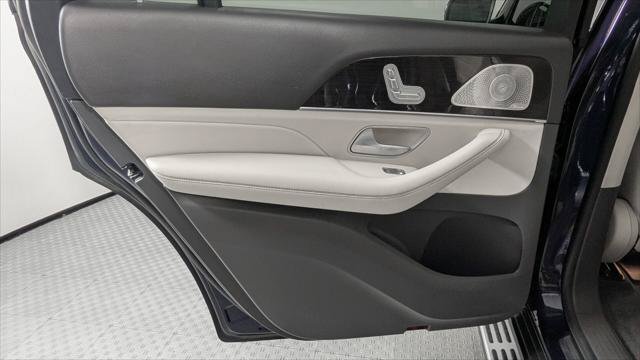 Used 2020 Mercedes-Benz GLS 450 4MATIC image 17