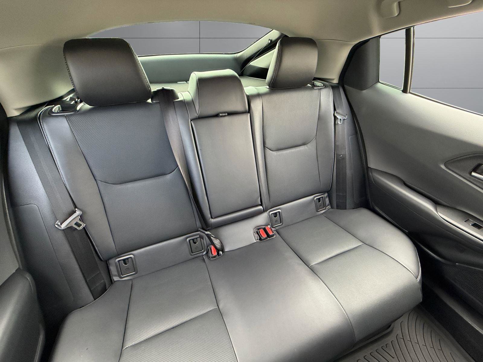 Used 2026 Toyota Prius XLE FWD image 19
