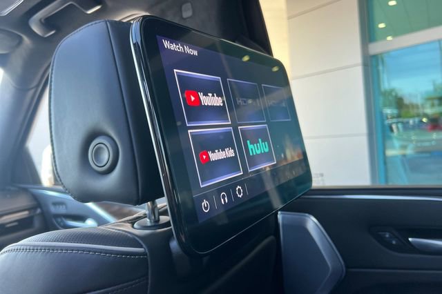 Used 2024 Cadillac Escalade ESV Sport Platinum w/ LPO, ONYX Package image 39