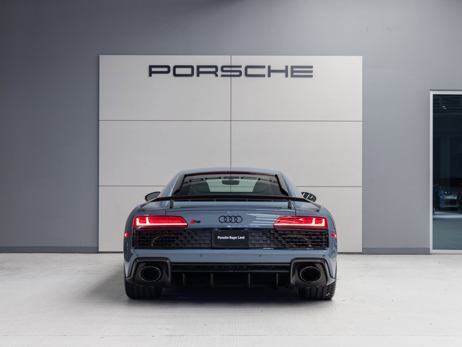 Used 2020 Audi R8 V10 performance image 6