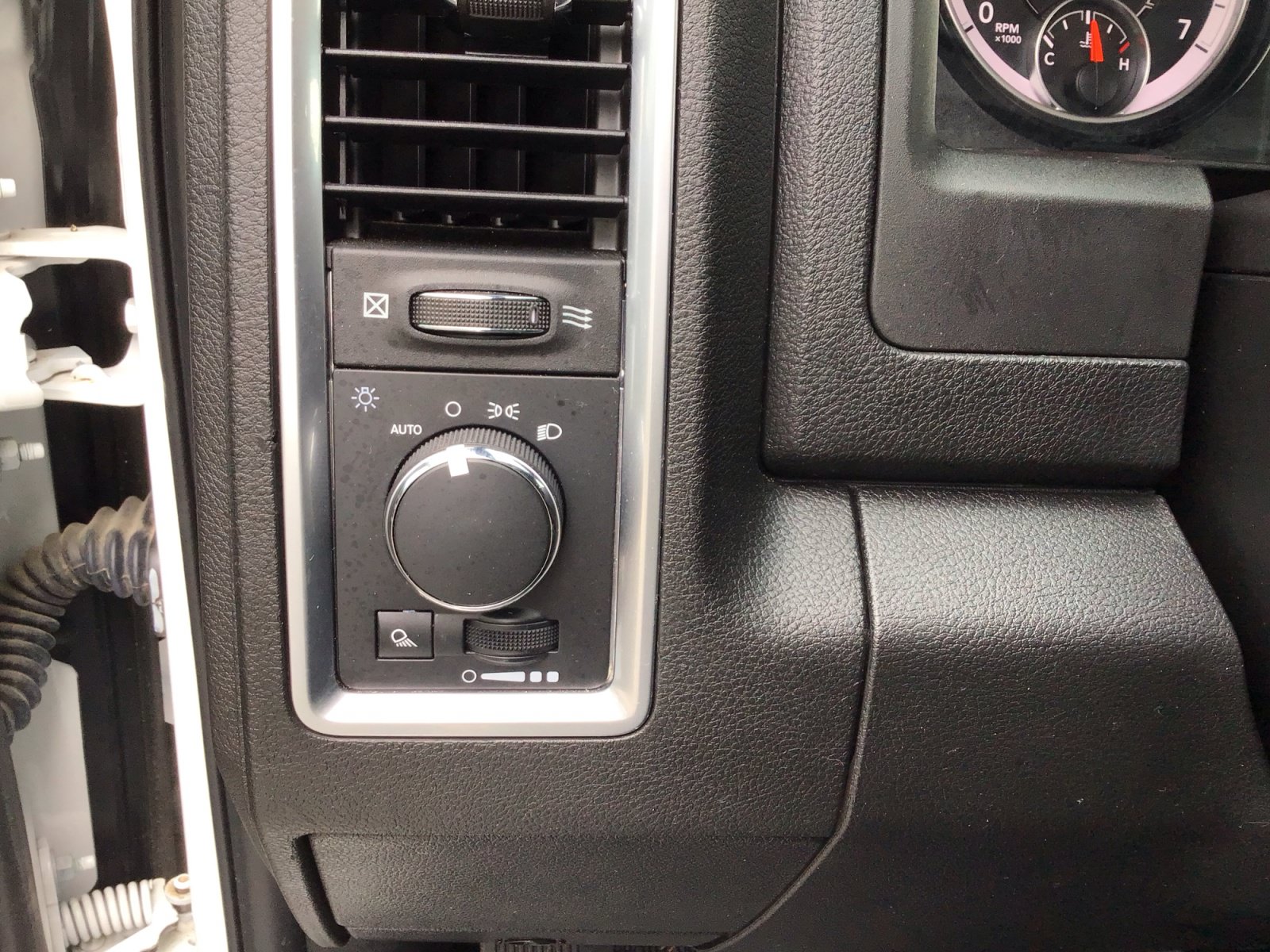 Certified 2024 RAM 1500 Classic Warlock RWD image 24