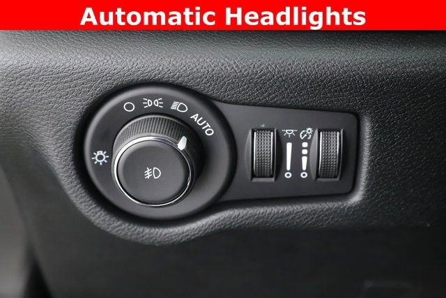 New 2026 Chrysler Pacifica Select image 20