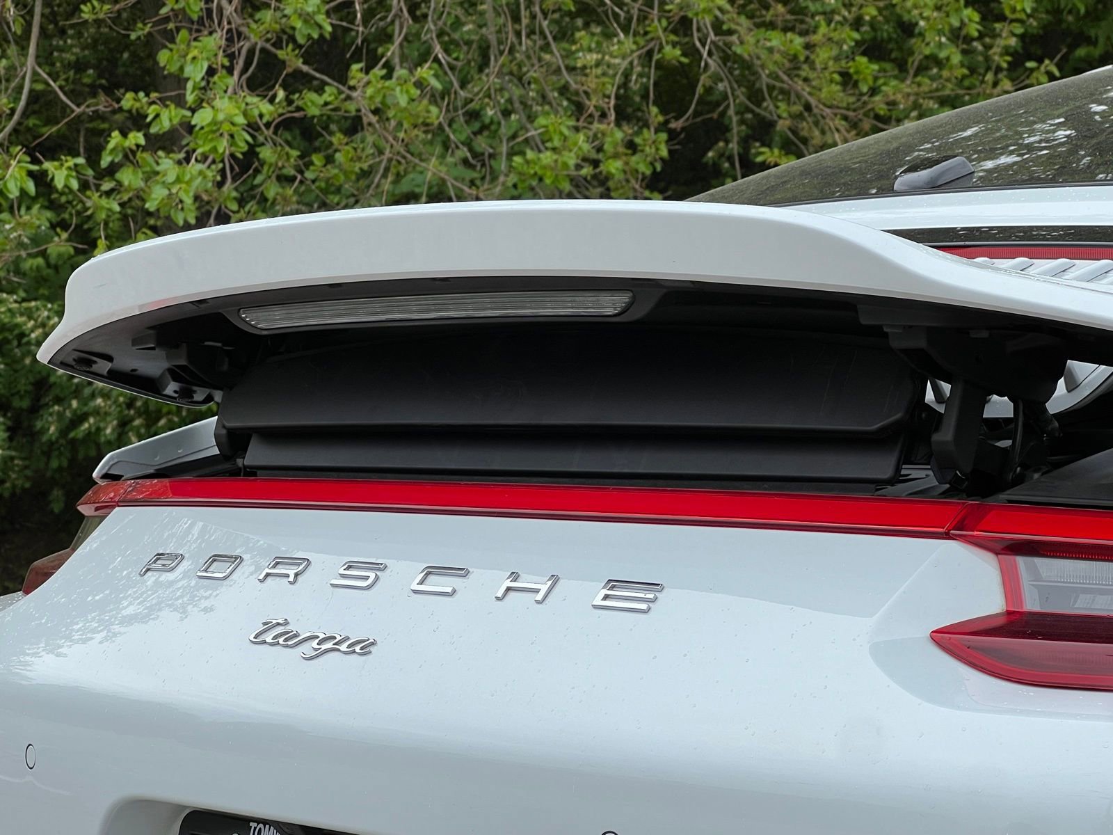 Certified 2019 Porsche 911 Targa 4 AWD/4WD image 11