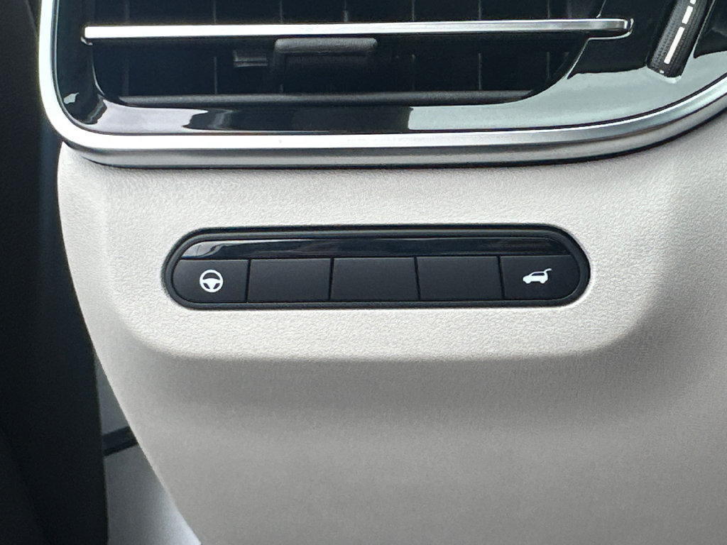 Certified 2027 INFINITI QX60 Luxe w/ Cargo Package FWD image 31