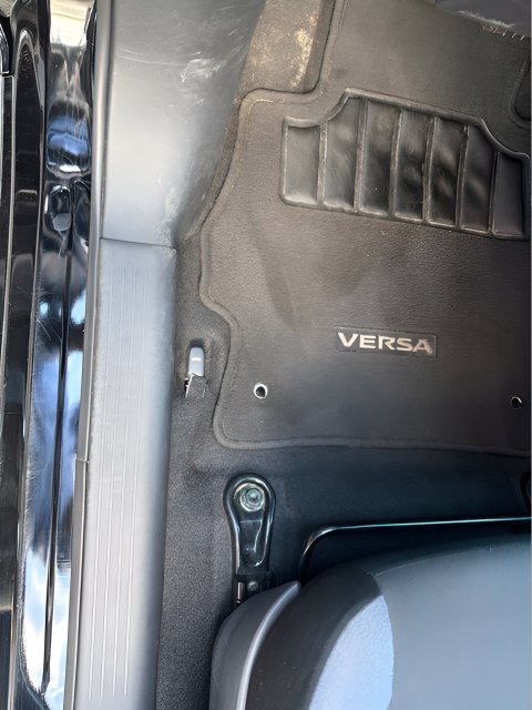 Used 2023 Nissan Versa SV FWD image 6