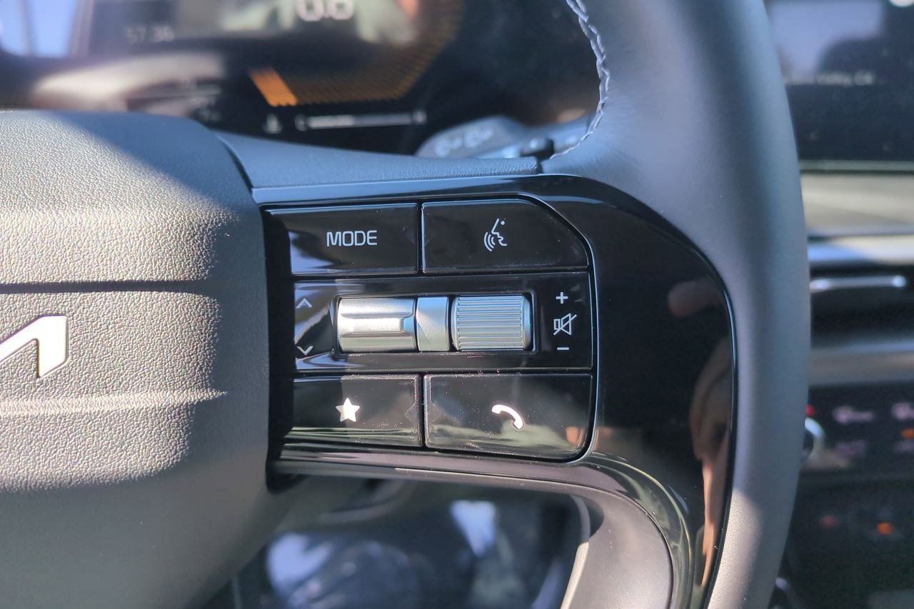 New 2026 Kia Sorento EX FWD image 12