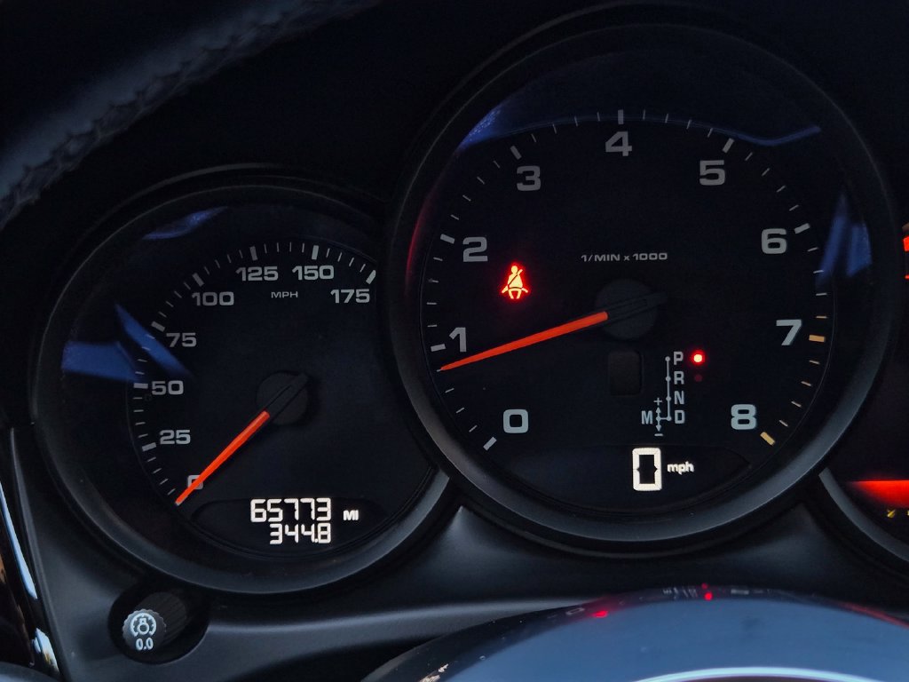 Used 2020 Porsche Macan AWD/4WD image 34