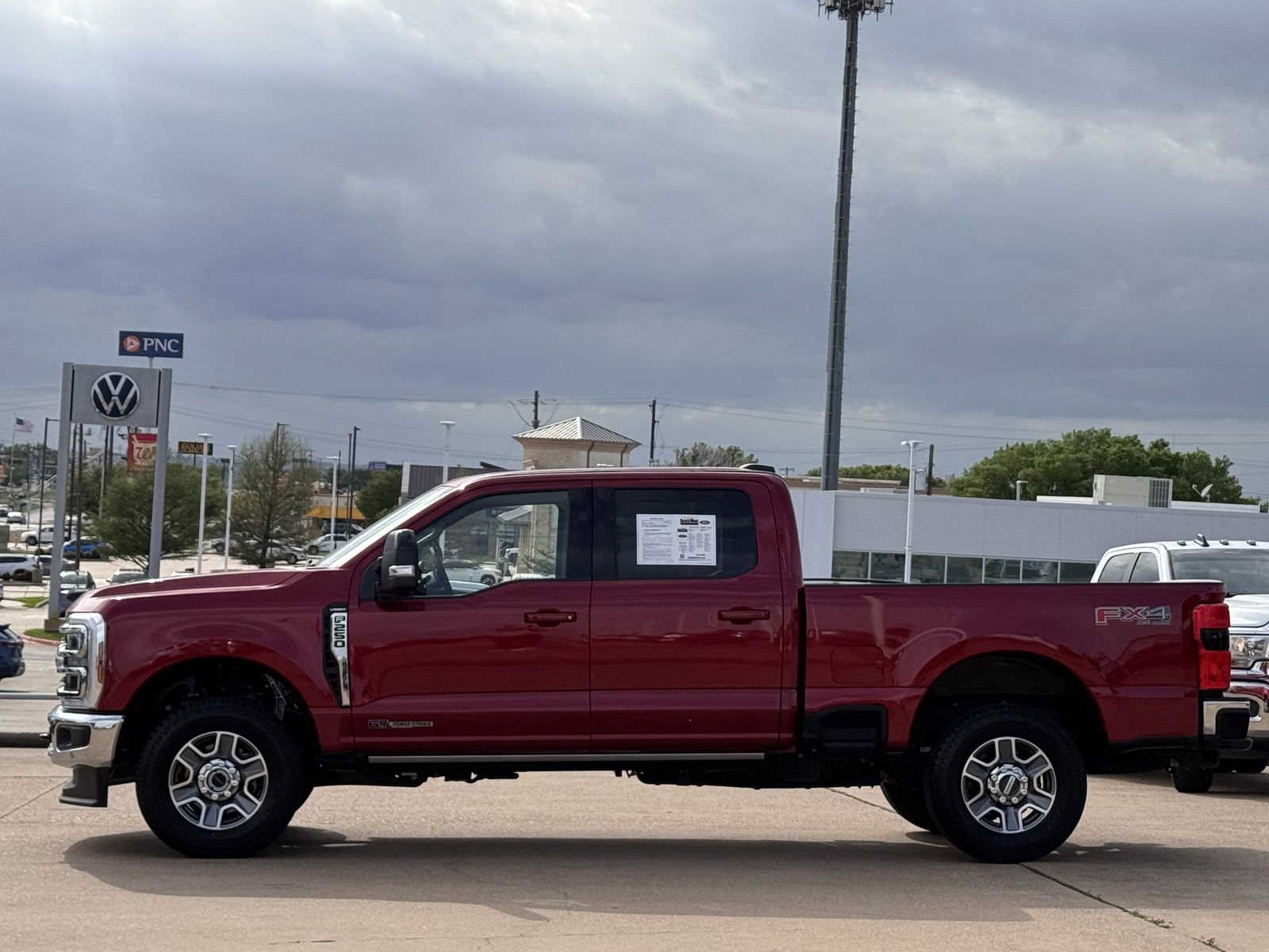 Used 2025 Ford F250 Lariat w/ Lariat Ultimate Package image 8