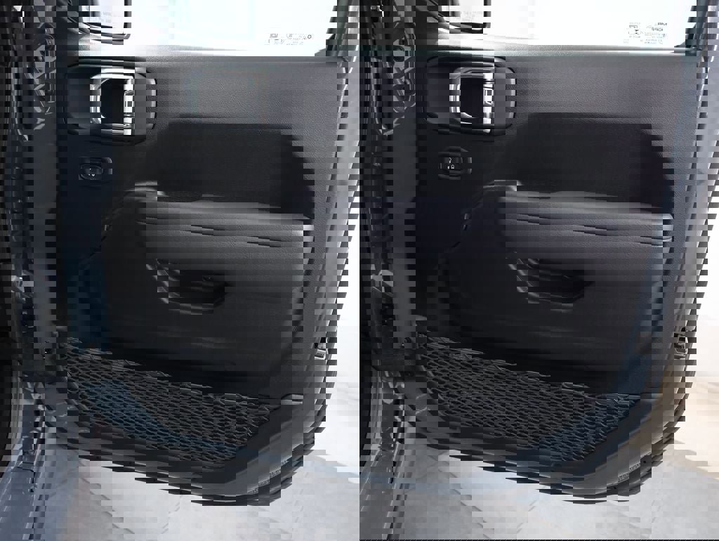 New 2026 Jeep Gladiator Willys image 17