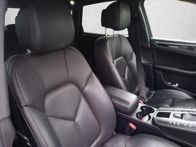 Used 2017 Porsche Macan AWD/4WD image 12