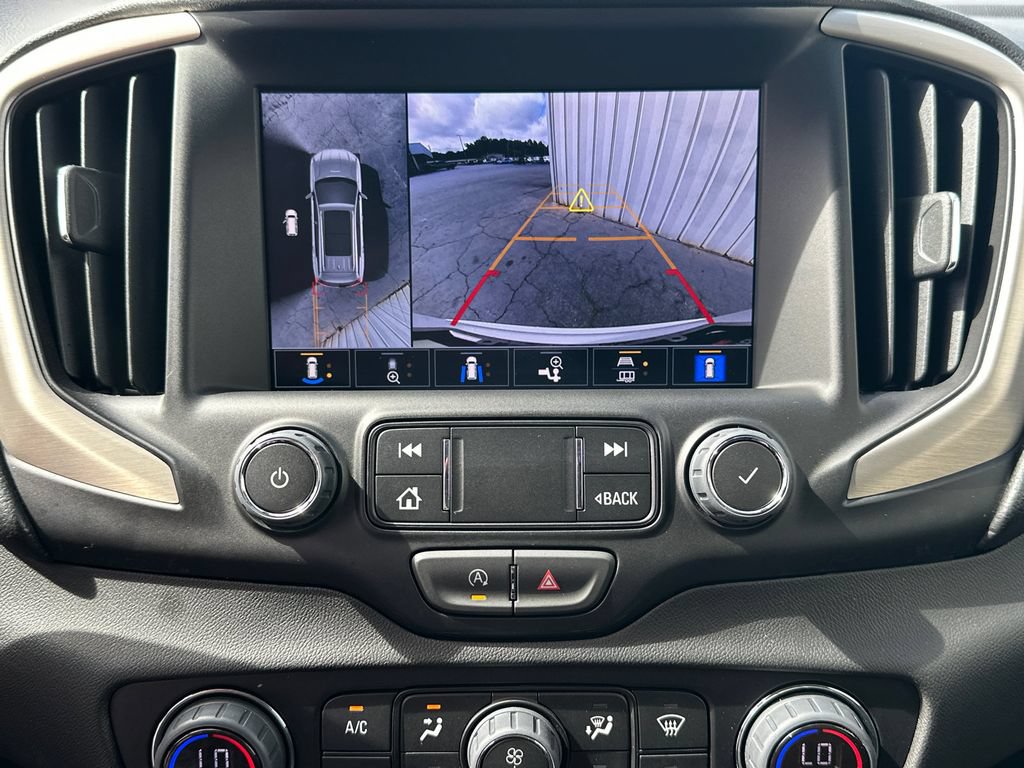 Used 2024 GMC Terrain Denali w/ Denali Premium Package AWD/4WD image 31