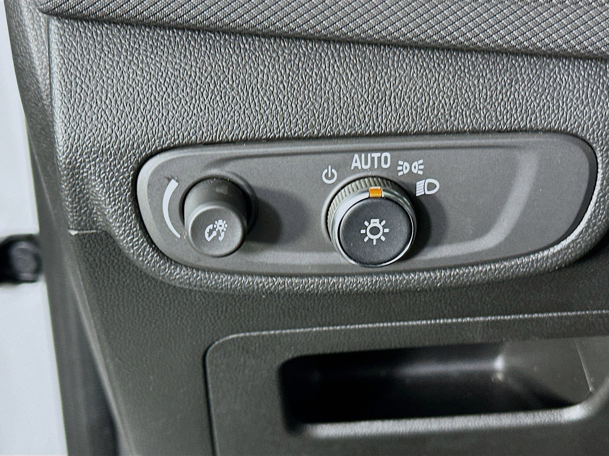 Used 2024 Chevrolet TrailBlazer LT FWD image 17